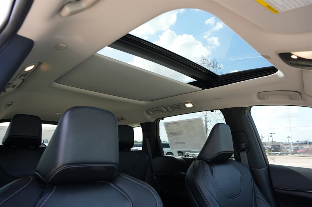 Thumbnail: 2026 INFINITI QX60 - 26