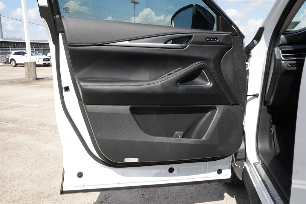 Thumbnail: 2026 INFINITI QX60 - 24