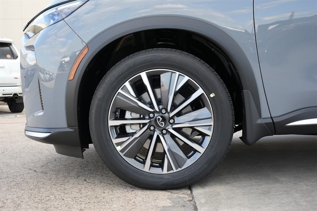 Thumbnail: 2026 INFINITI QX60 - 8