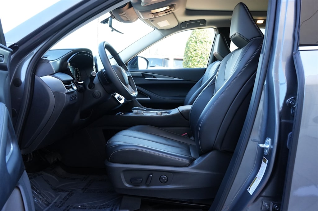 Thumbnail: 2025 INFINITI QX60 - 10