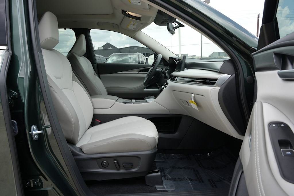 Thumbnail: 2026 INFINITI QX60 - 11