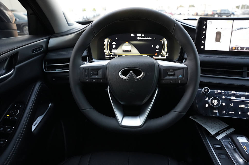 Thumbnail: 2026 INFINITI QX60 - 9