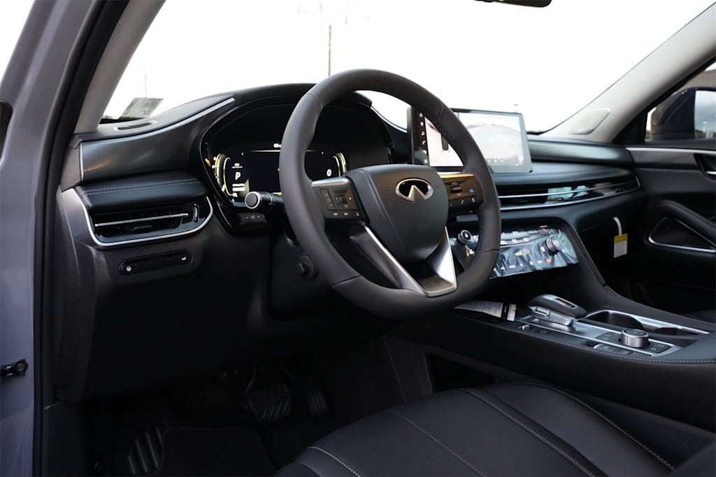 Thumbnail: 2026 INFINITI QX60 - 13