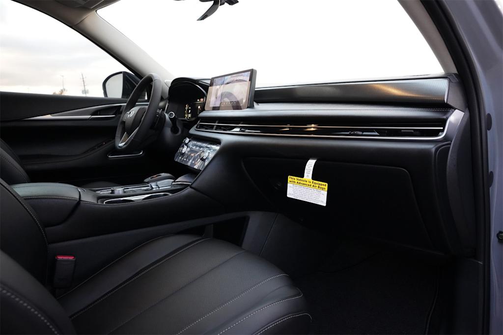 Thumbnail: 2026 INFINITI QX60 - 14