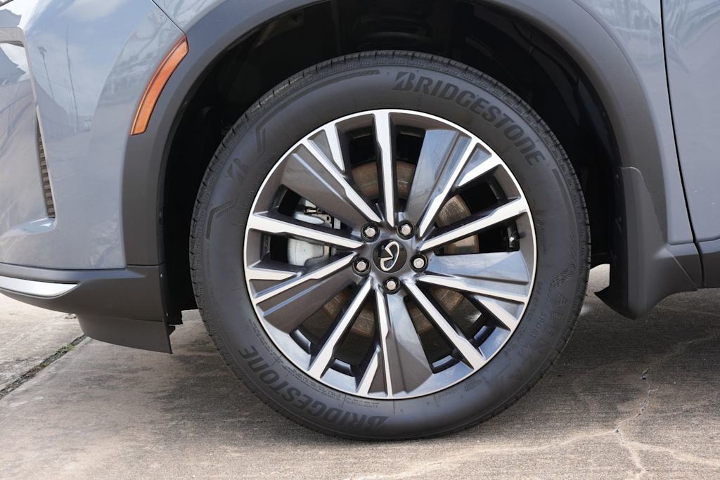 Thumbnail: 2026 INFINITI QX60 - 8