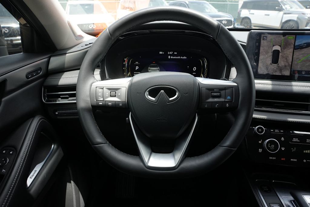 Thumbnail: 2026 INFINITI QX60 - 8