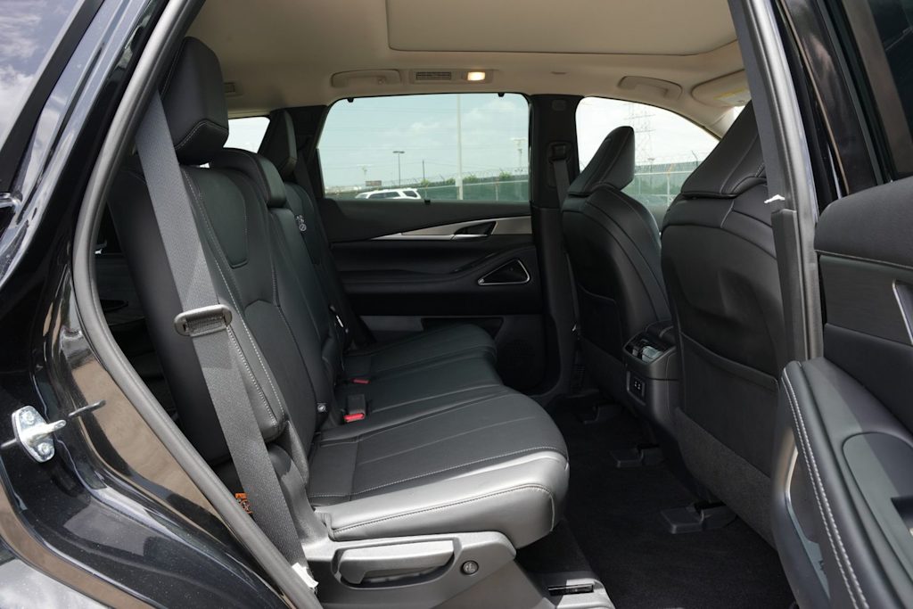 Thumbnail: 2026 INFINITI QX60 - 24