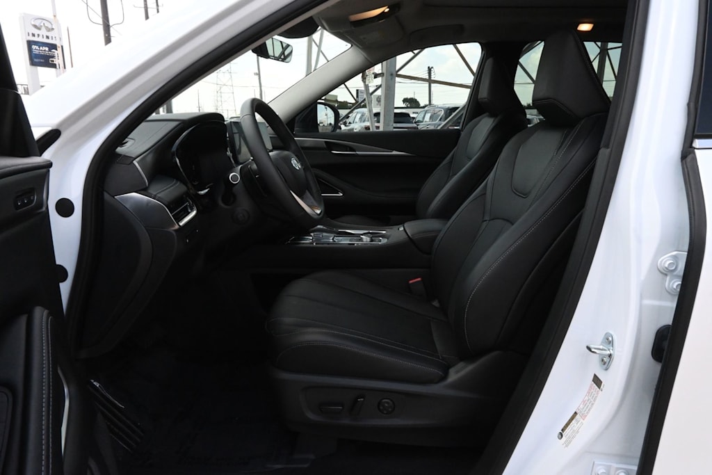 Thumbnail: 2026 INFINITI QX60 - 9