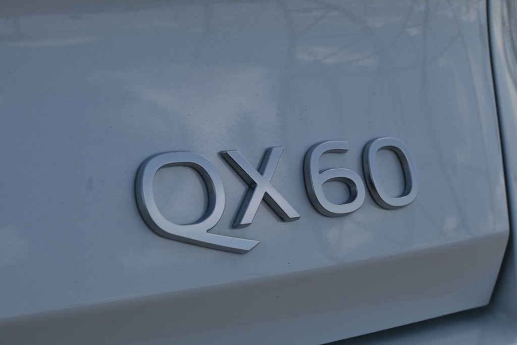 Thumbnail: 2026 INFINITI QX60 - 6