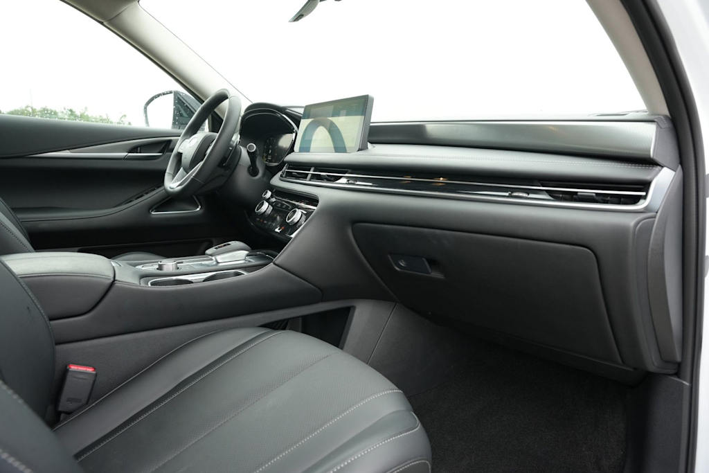 Thumbnail: 2026 INFINITI QX60 - 12