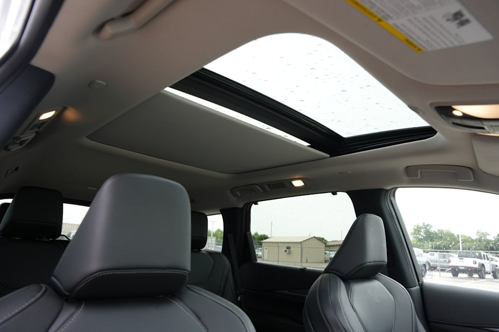 Thumbnail: 2026 INFINITI QX60 - 19