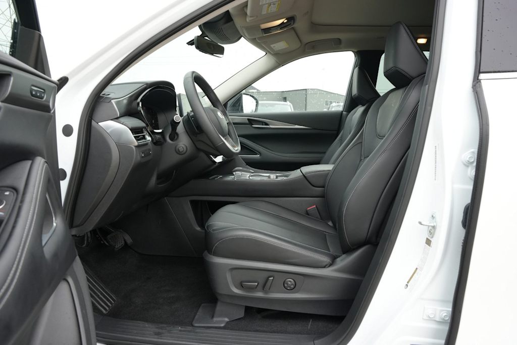 Thumbnail: 2026 INFINITI QX60 - 9