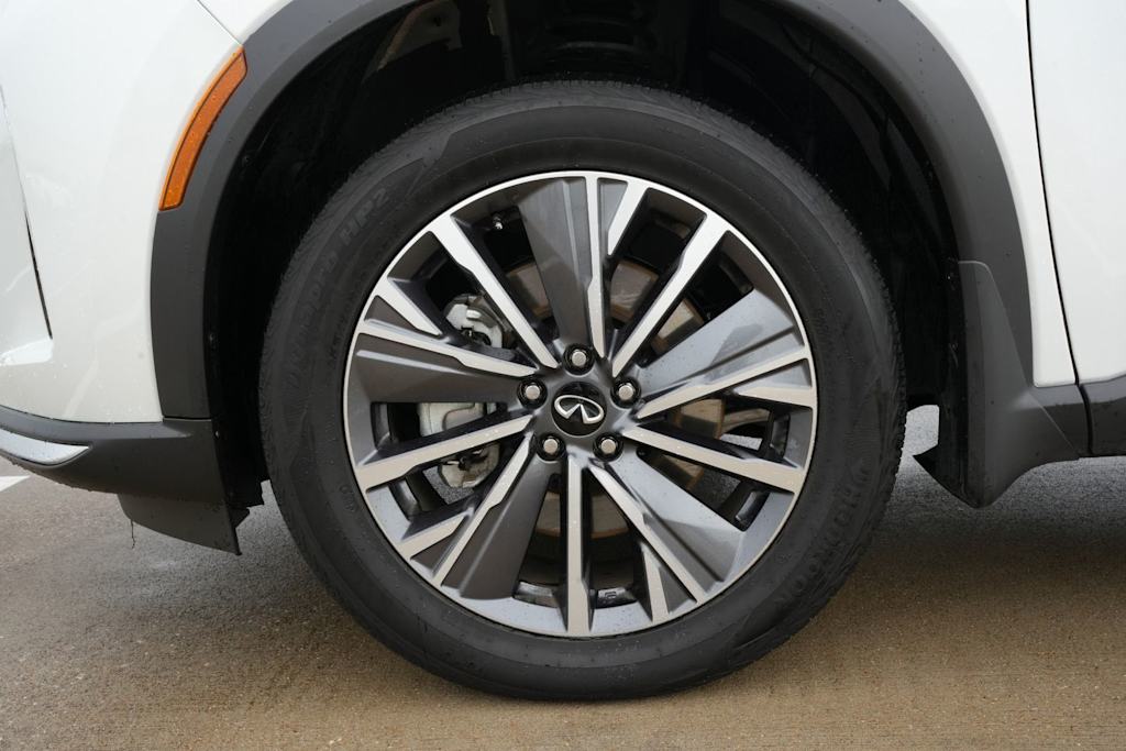 Thumbnail: 2026 INFINITI QX60 - 7
