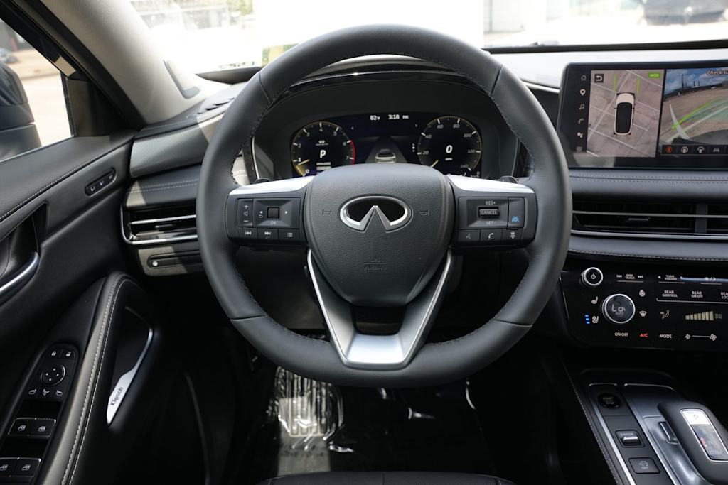 Thumbnail: 2026 INFINITI QX60 - 8
