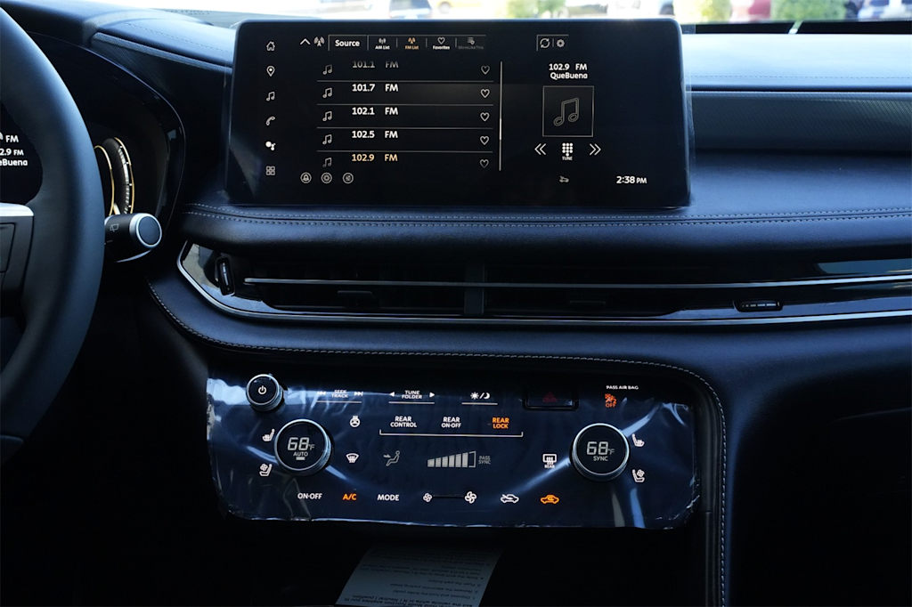 Thumbnail: 2026 INFINITI QX60 - 17