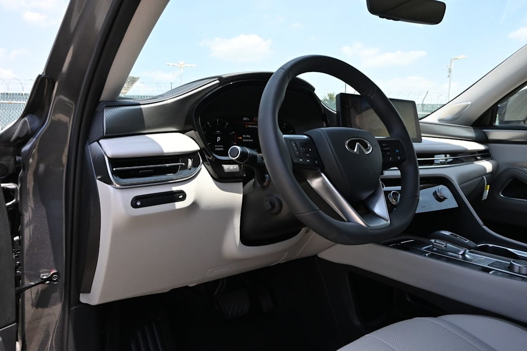 Thumbnail: 2026 INFINITI QX60 - 13