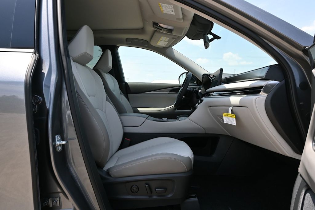 Thumbnail: 2026 INFINITI QX60 - 11