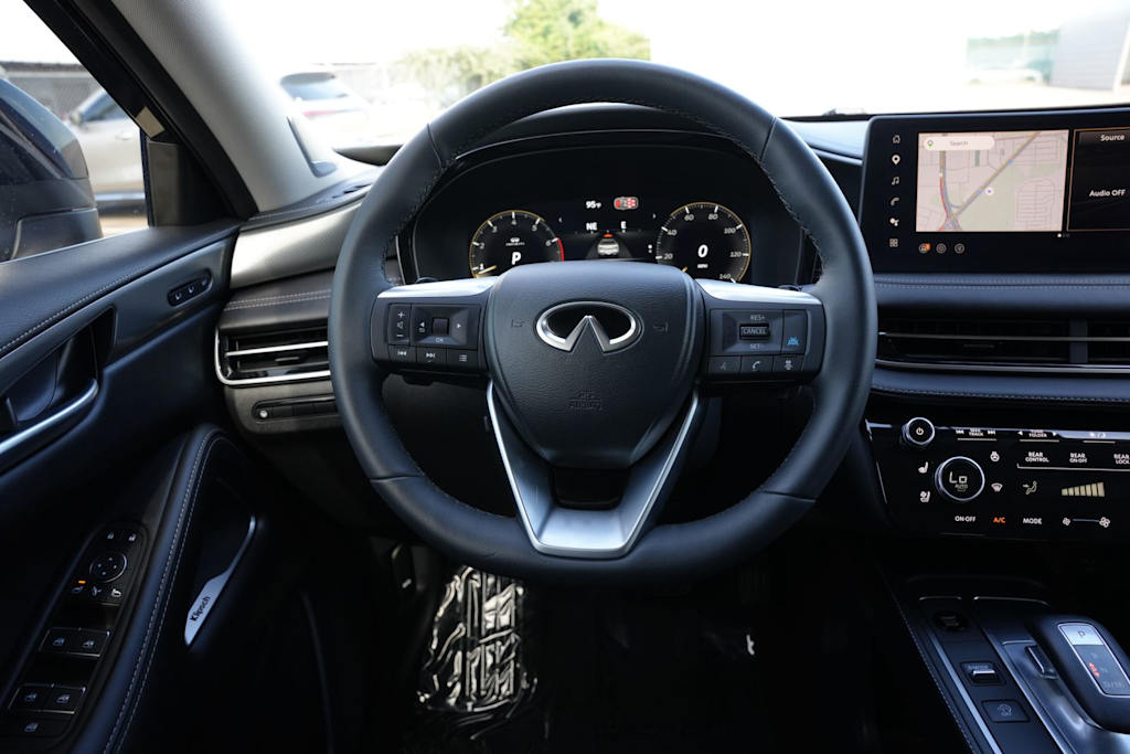 Thumbnail: 2026 INFINITI QX60 - 9