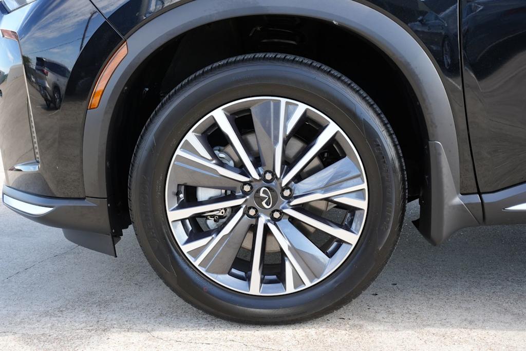 Thumbnail: 2026 INFINITI QX60 - 8