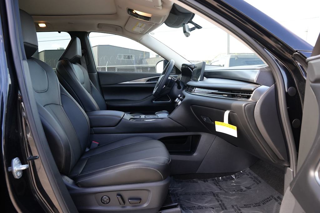 Thumbnail: 2026 INFINITI QX60 - 11