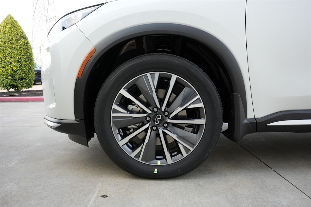 Thumbnail: 2026 INFINITI QX60 - 7