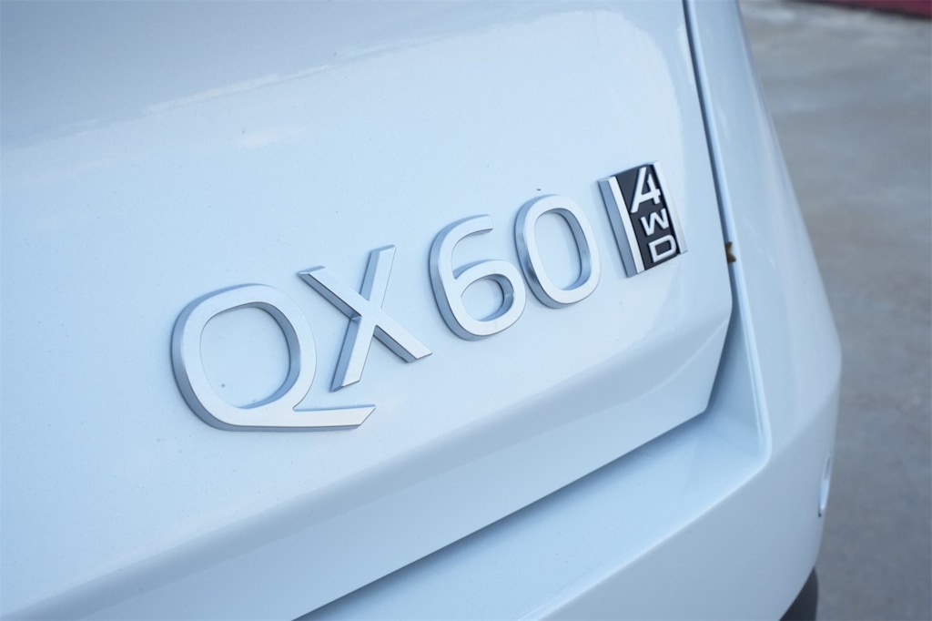 Thumbnail: 2026 INFINITI QX60 - 6