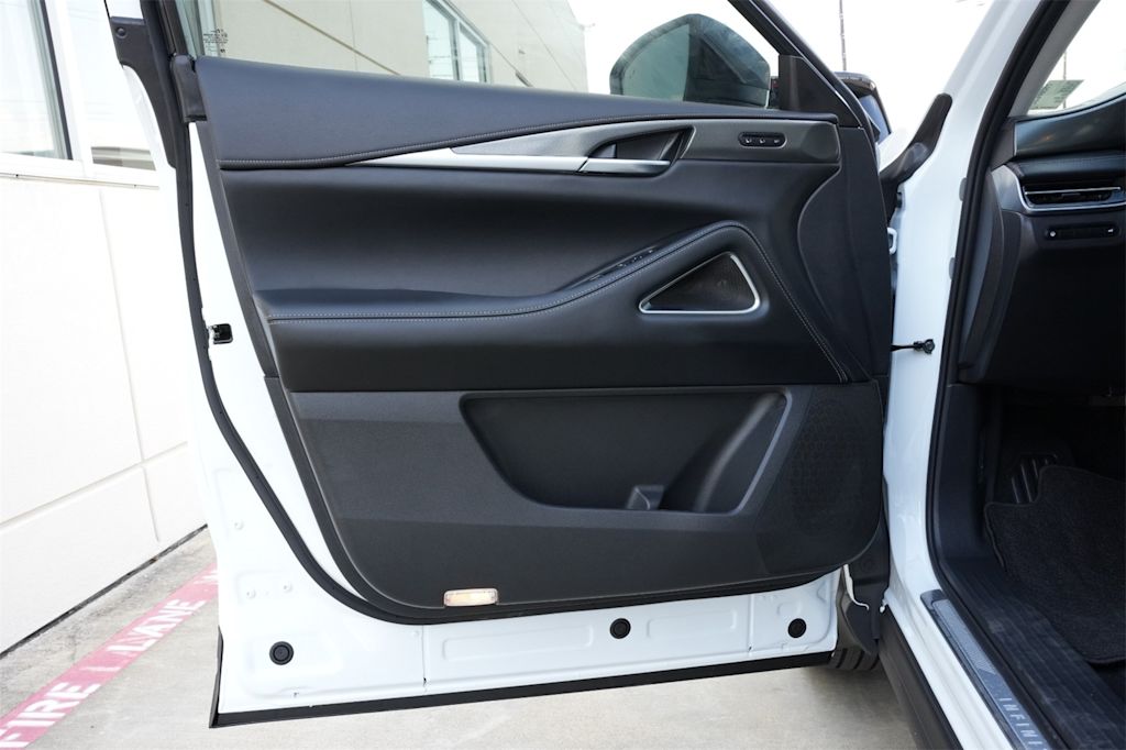 Thumbnail: 2026 INFINITI QX60 - 24