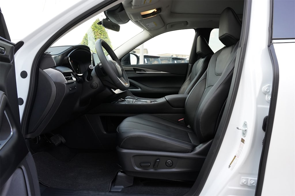 Thumbnail: 2026 INFINITI QX60 - 9