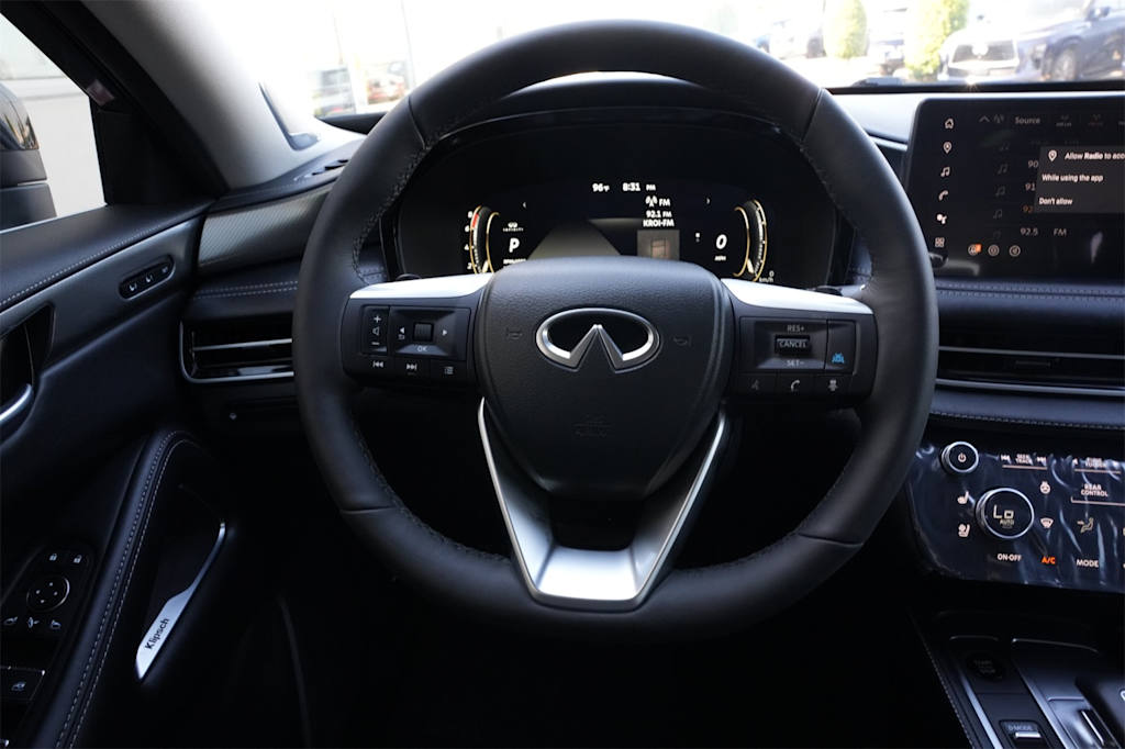 Thumbnail: 2026 INFINITI QX60 - 10