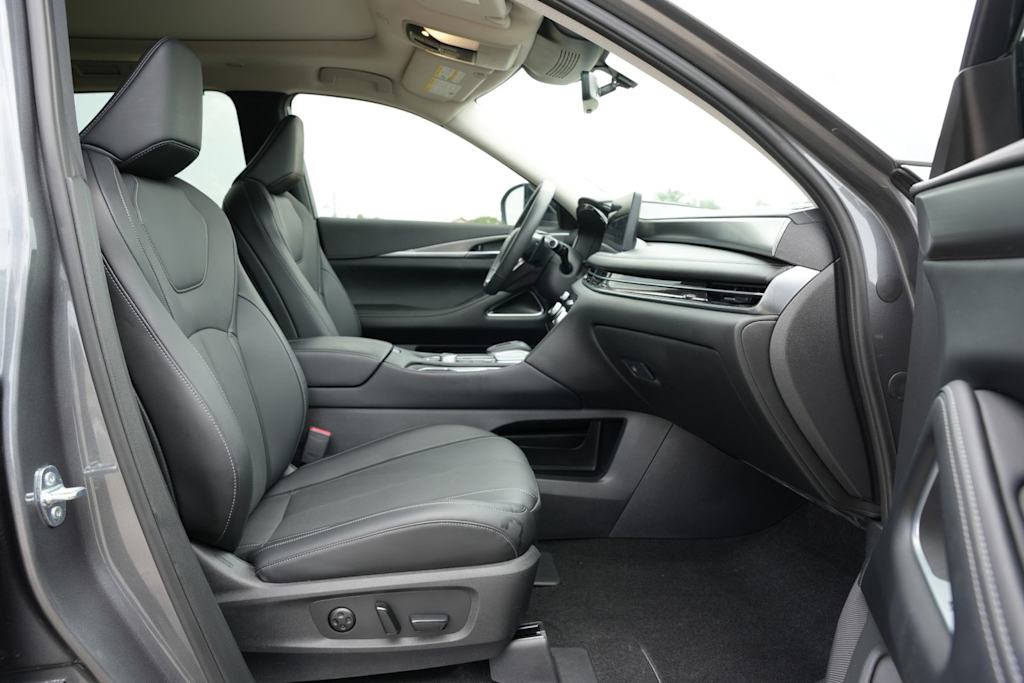 Thumbnail: 2026 INFINITI QX60 - 11