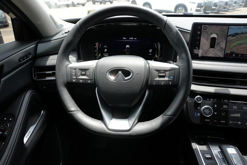 Thumbnail: 2026 INFINITI QX60 - 9