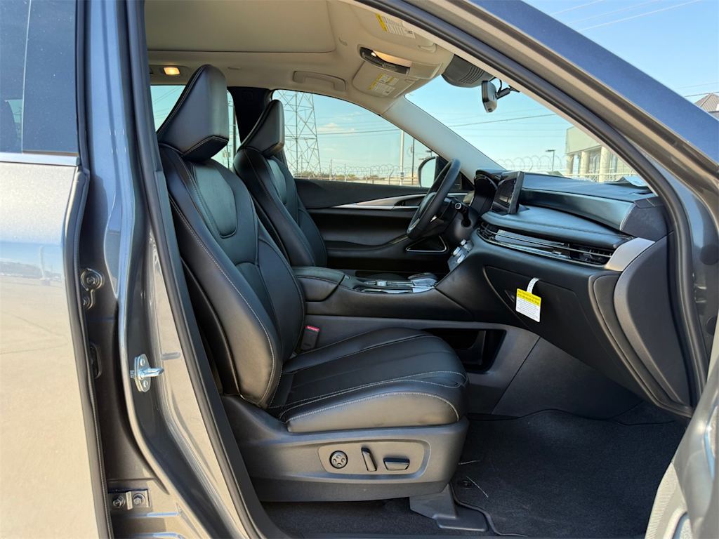 Thumbnail: 2026 INFINITI QX60 - 11