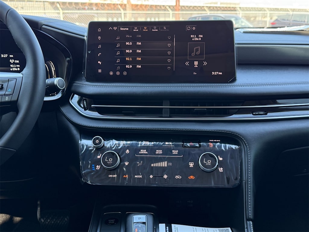 Thumbnail: 2026 INFINITI QX60 - 15