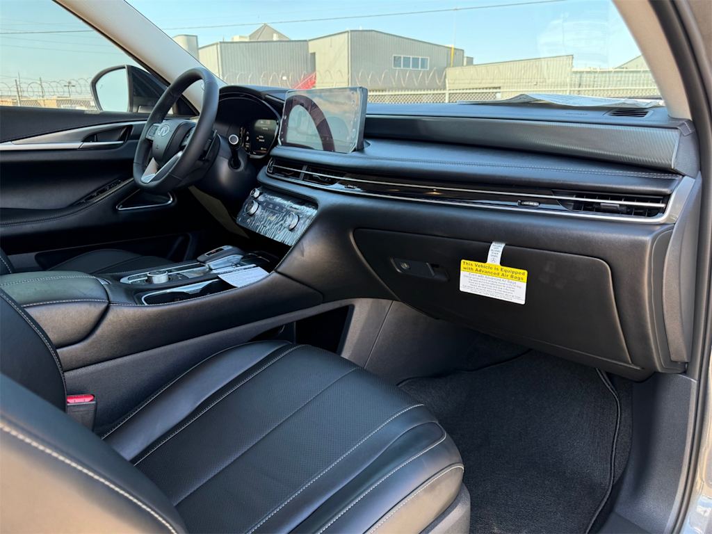 Thumbnail: 2026 INFINITI QX60 - 14