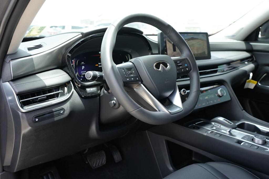 Thumbnail: 2026 INFINITI QX60 - 12