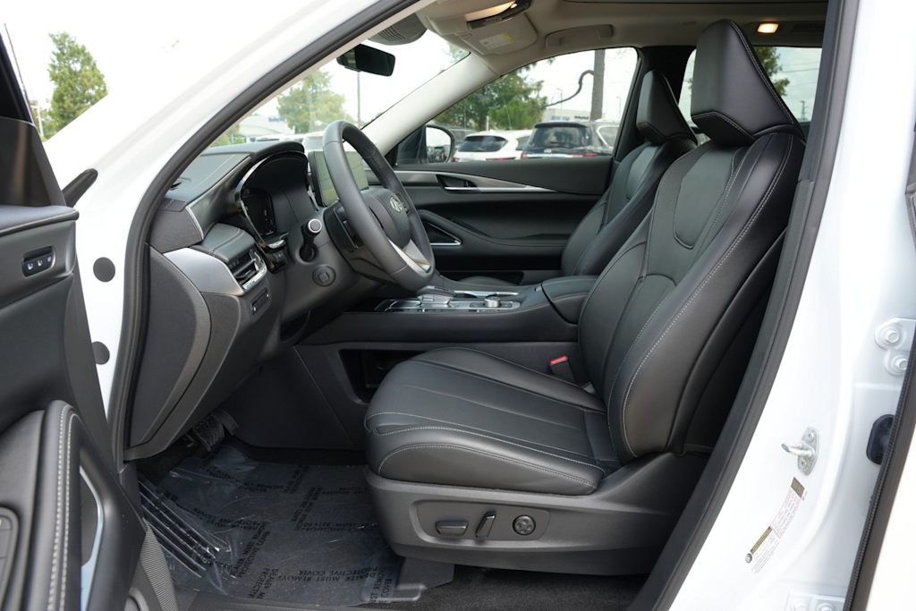 Thumbnail: 2026 INFINITI QX60 - 8
