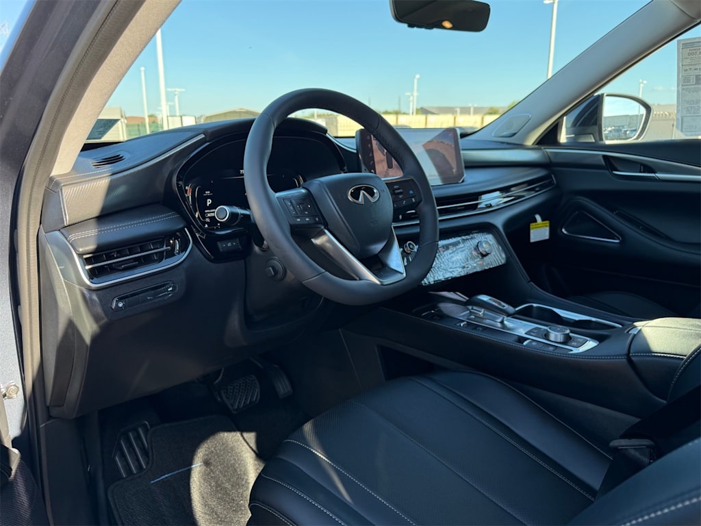 Thumbnail: 2026 INFINITI QX60 - 14