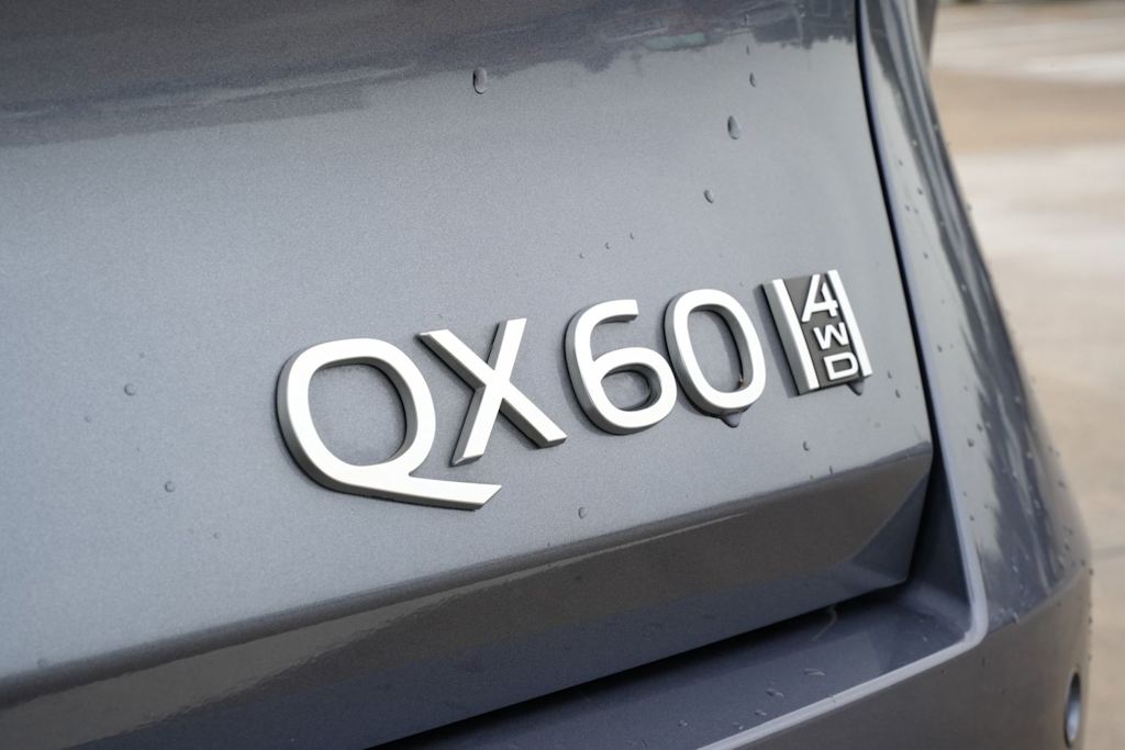 Thumbnail: 2026 INFINITI QX60 - 7