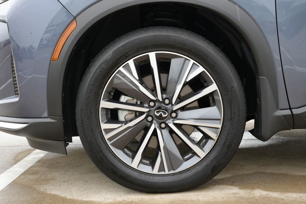 Thumbnail: 2026 INFINITI QX60 - 8