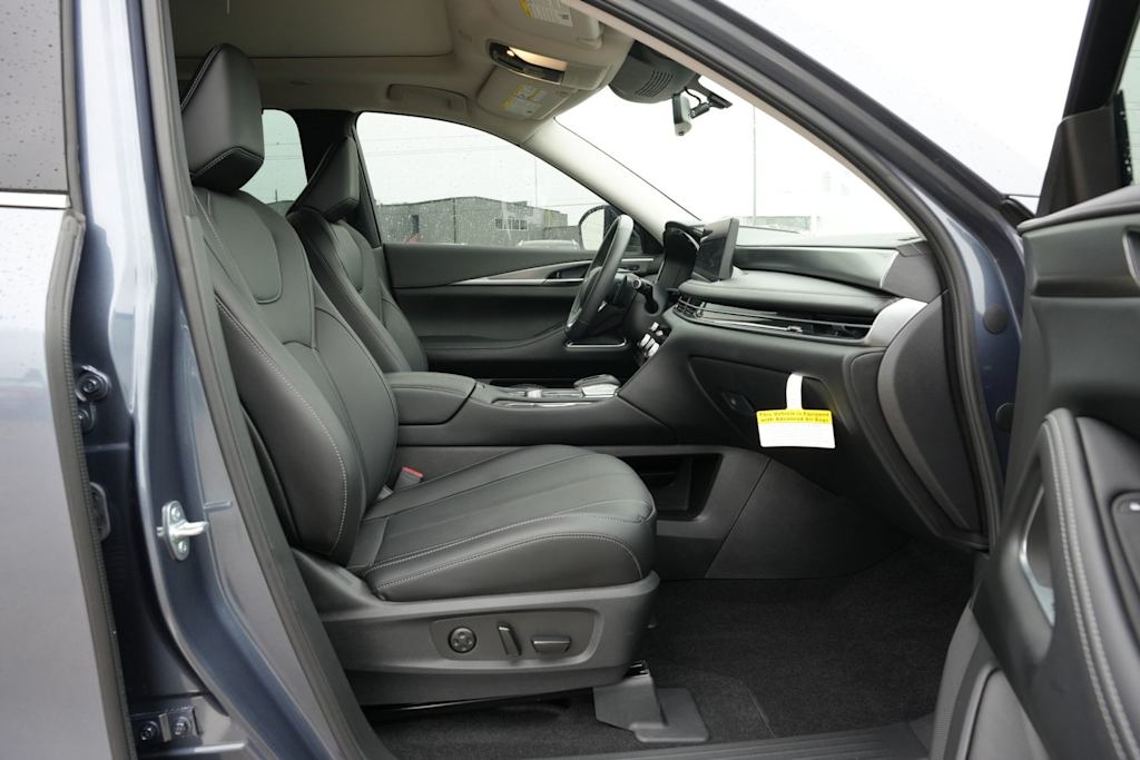 Thumbnail: 2026 INFINITI QX60 - 11