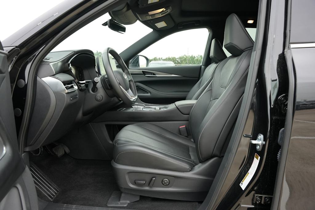 Thumbnail: 2025 INFINITI QX60 - 9