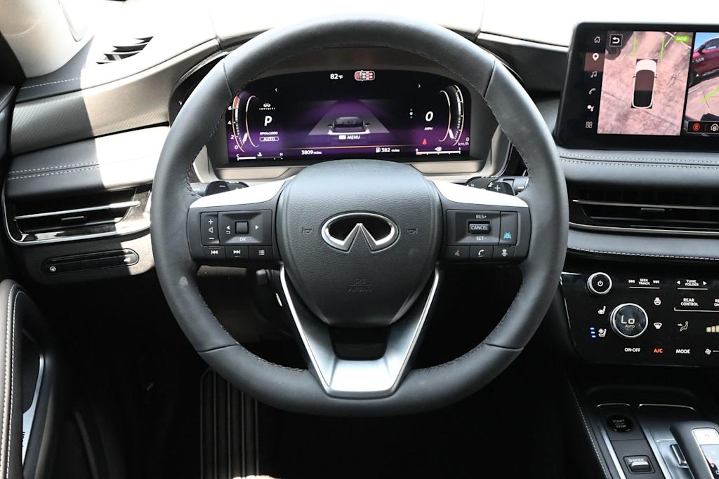 Thumbnail: 2026 INFINITI QX60 - 9