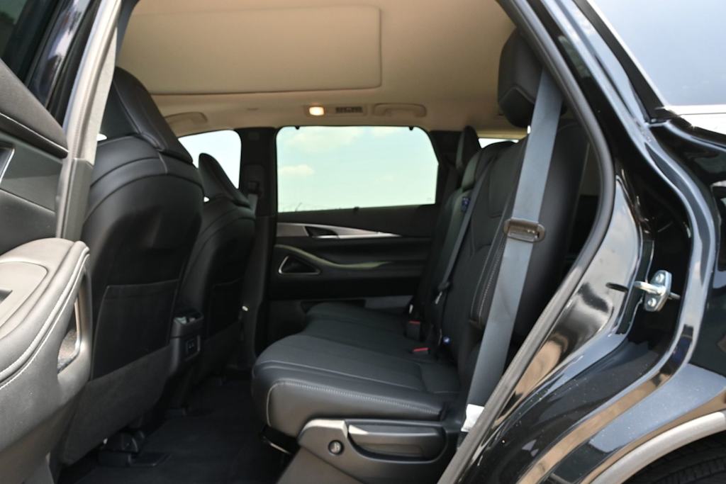 Thumbnail: 2026 INFINITI QX60 - 11