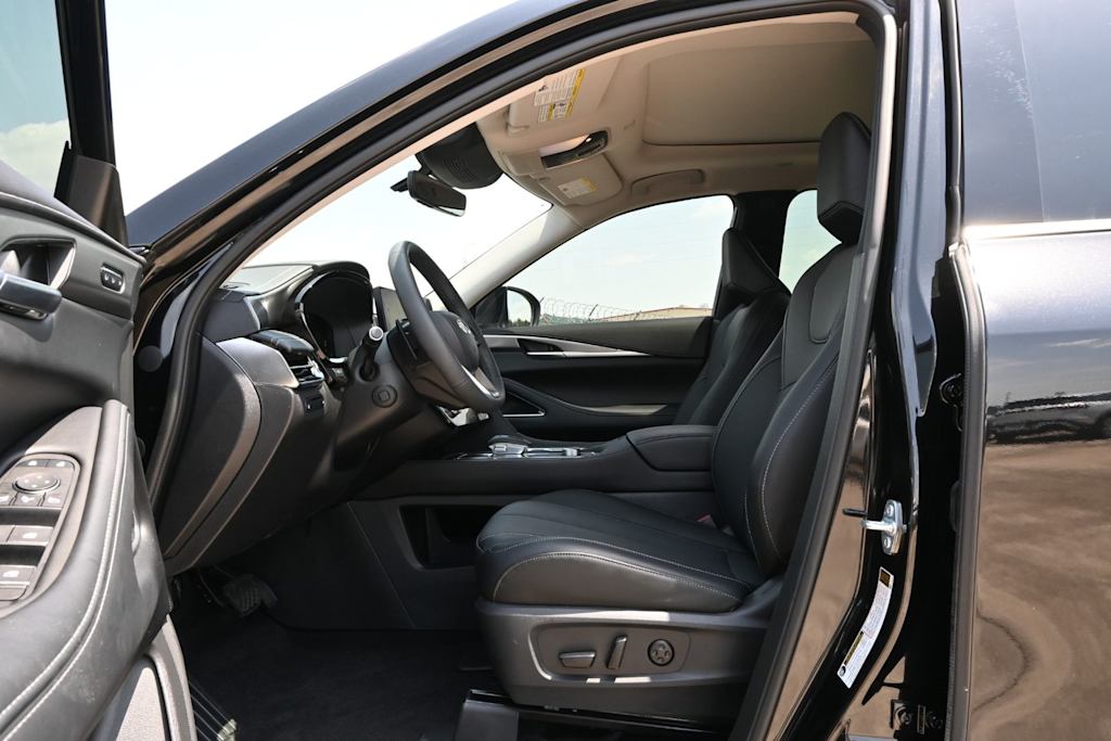 Thumbnail: 2026 INFINITI QX60 - 10