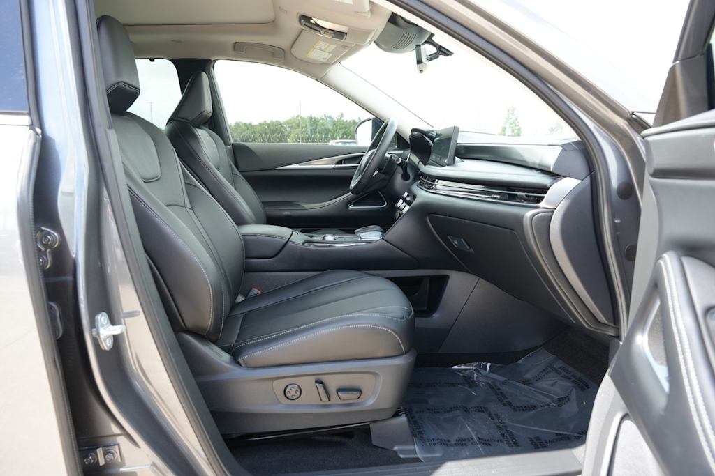 Thumbnail: 2026 INFINITI QX60 - 11