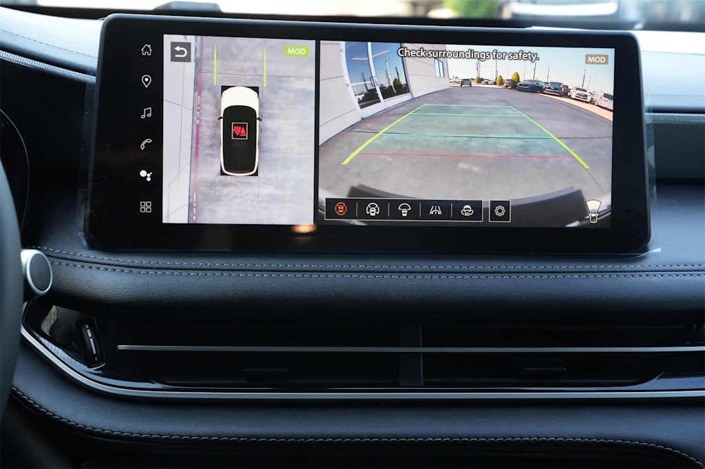 Thumbnail: 2026 INFINITI QX60 - 25