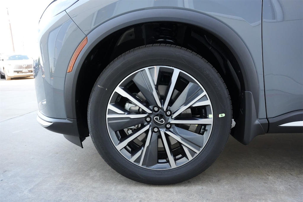 Thumbnail: 2026 INFINITI QX60 - 8