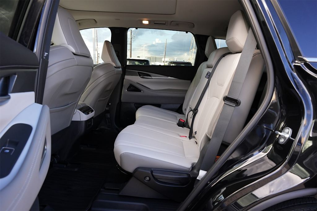 Thumbnail: 2026 INFINITI QX60 - 13