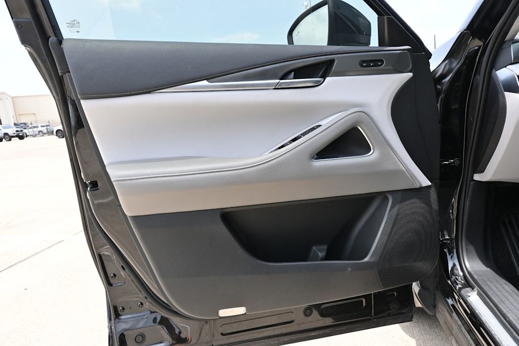 Thumbnail: 2026 INFINITI QX60 - 24