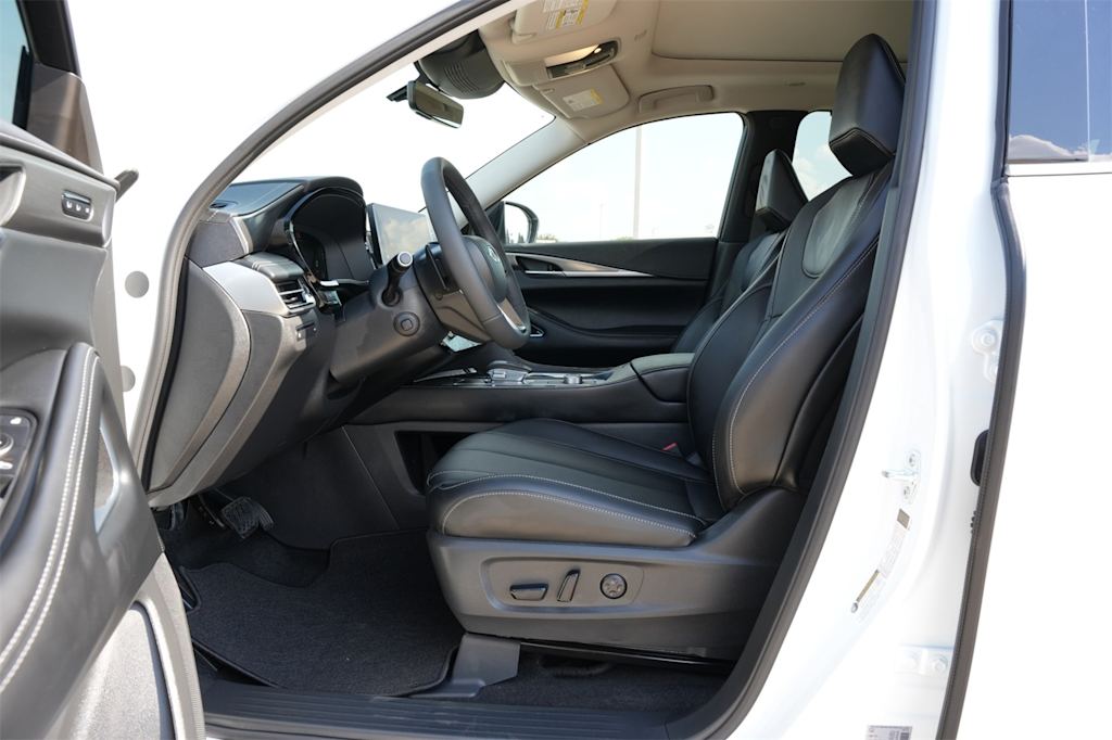 Thumbnail: 2026 INFINITI QX60 - 9